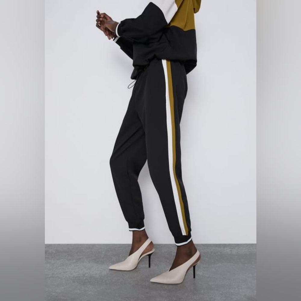 Zara Womens Green,black And White Striped Joggers